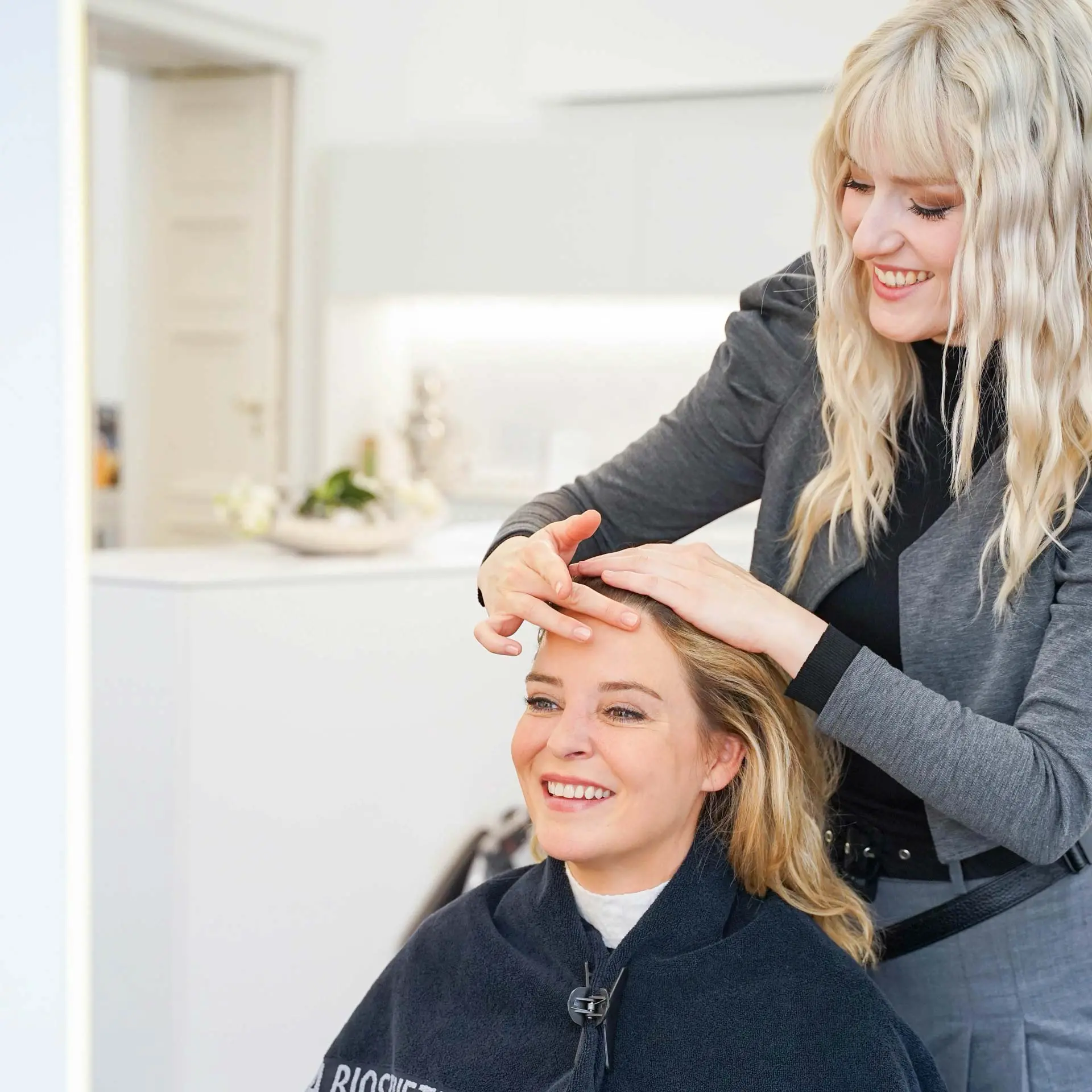 Friseur-Ossig-Wien-Flagship-Salon-Jeder-Besuch-ein-Erlebnis